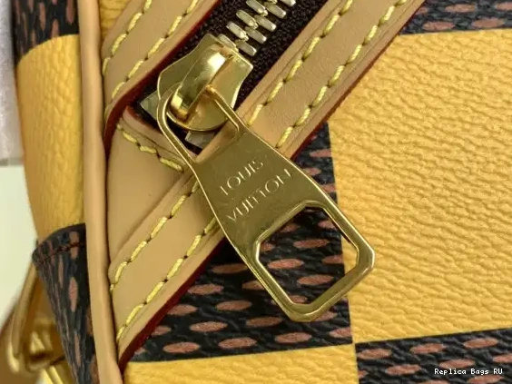 Affordable Chess LOUIS Messenger-24*24*8CM VUITTON 0521